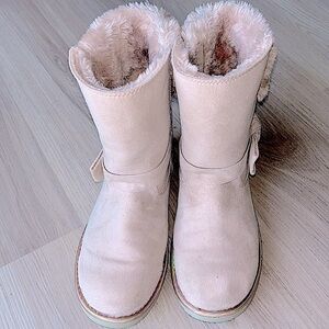 Malalu Faux Fur-Lined Boots w/Bow Accent SZ 4M Pale Pink Girly Winter Outdoor